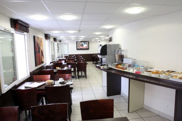 Revotel Centre Gare - Plateaux Repas Disponibles Uniquement Sur Réservation Auprès De L'hôtel 2* Nancy